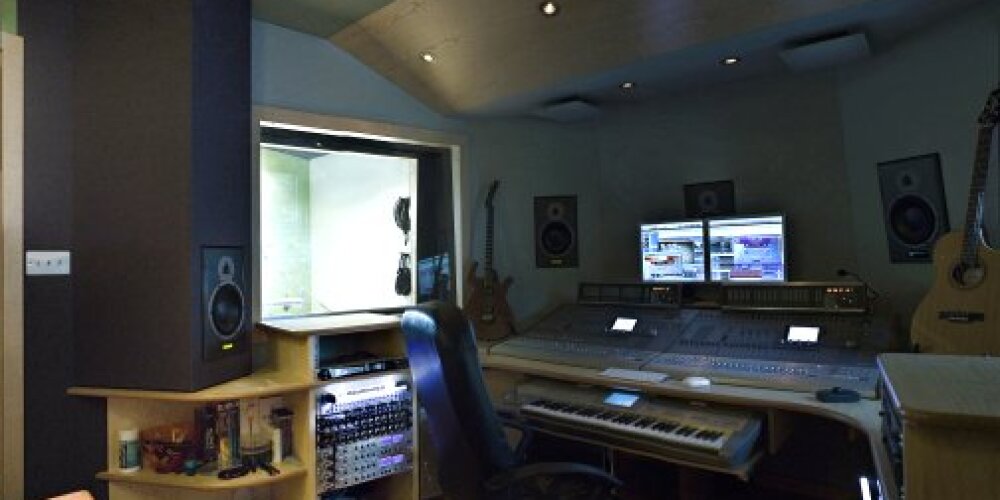 Studio 4